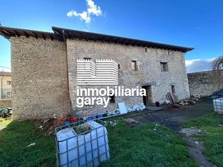 Casa en Valle de Losa. Preciosa casa unifamiliar de piedra a tan solo 5 minutos de quin