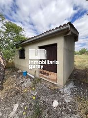 Finca rústica en Frías. Se vende huerto de 859m2 con caseta y pozo en frías, en la provi