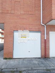 Autoparkplatz in Medina de Pomar. Local en venta en la granja san pedro, en medina de pomar.
