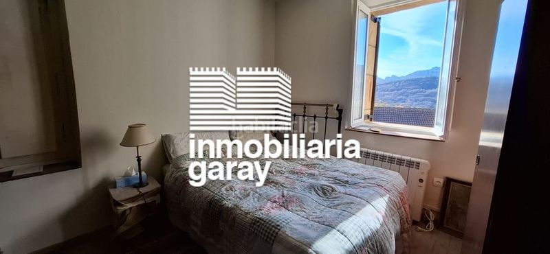 Foto 18ef8bc0-1f83-4df3-9bcb-d41bc0808a2b. Casa dos casas a la venta con jardín interior en el en Valle de Valdebezana
