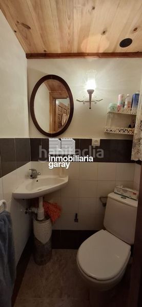 Foto 1e5b67a3-8554-4a9c-b08c-a547746d01d2. Casa dos casas a la venta con jardín interior en el en Valle de Valdebezana