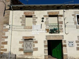 Maison à Altos (Los). Casa en alquiler con terreno a orillas del rio ebro