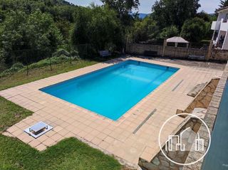 Maison jumelée à Valle de Tobalina. Precioso adosado en el valle de tobalaina