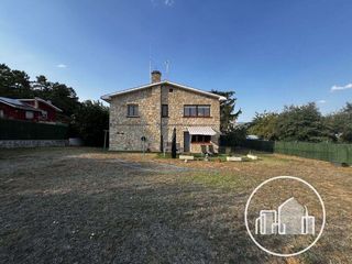 House in Valle de Tobalina. Chalet individual cercano a medina de pomar
