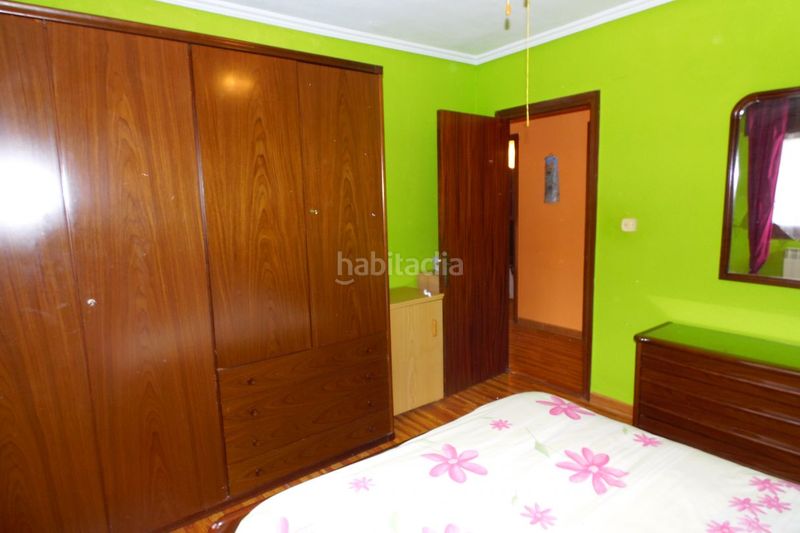 Foto dad38b7b-88aa-4769-a425-f214618224d8. Casa amb calefacció aparcament a Medina de Pomar