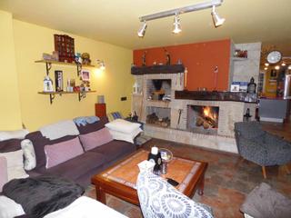Xalet a Medina de Pomar. Chalet individual en medina de pomar