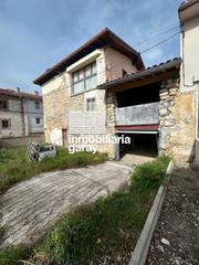 Maison à Trespaderne. Casa con terreno en trespaderne