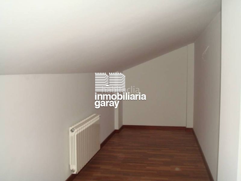 Foto 0a36f6d8-4141-4a2a-8c6c-9e1367bb4dd0. Dúplex amb calefacció a Medina de Pomar