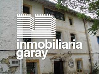 Casa a Medina de Pomar. Casa junto a nofuentes