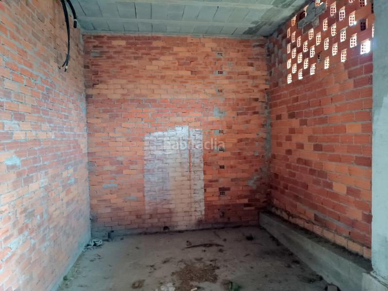 Foto e8233c61-6626-43a5-9503-1e8d3af66f7c. Alquiler local comercial en praza da miñoca 25 se alquila local comercial en plaza miñoca en Vigo