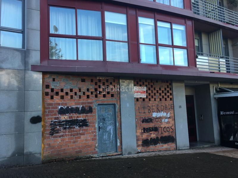 Foto c666f0e8-4568-4f0c-908b-7d4f41dcdcbc. Location local commercial dans praza da miñoca 25 dans Vigo