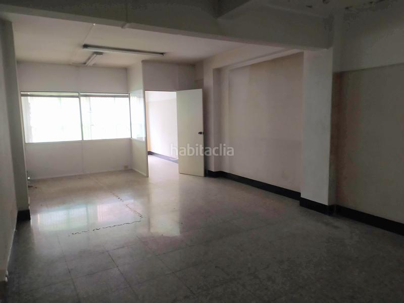 Foto 5a92b3c1-24b2-4e04-8b07-8a3af32aa87a. Miete büro in rúa de pizarro 54 in Casablanca - Calvario Vigo