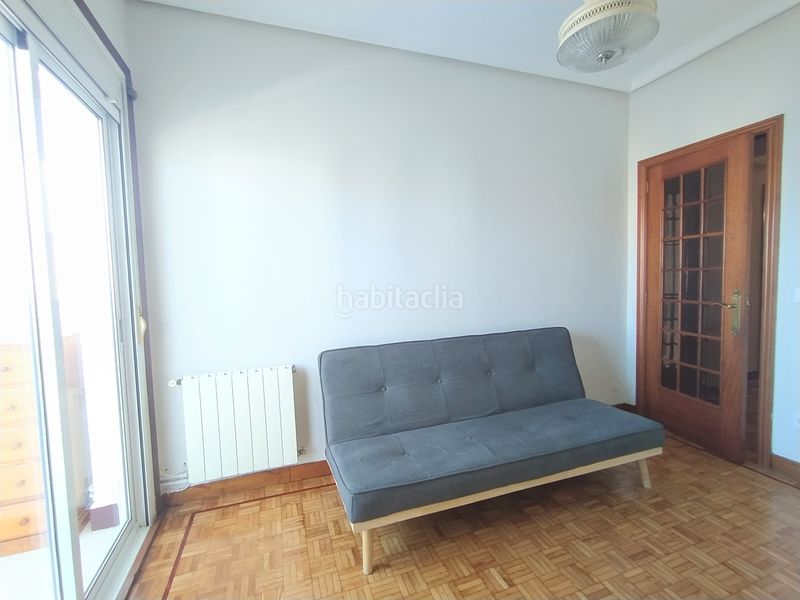 Foto 377c8a82-ef89-4f49-a11b-35c314f8e8ba. Rent flat with heating in Fátima Vigo