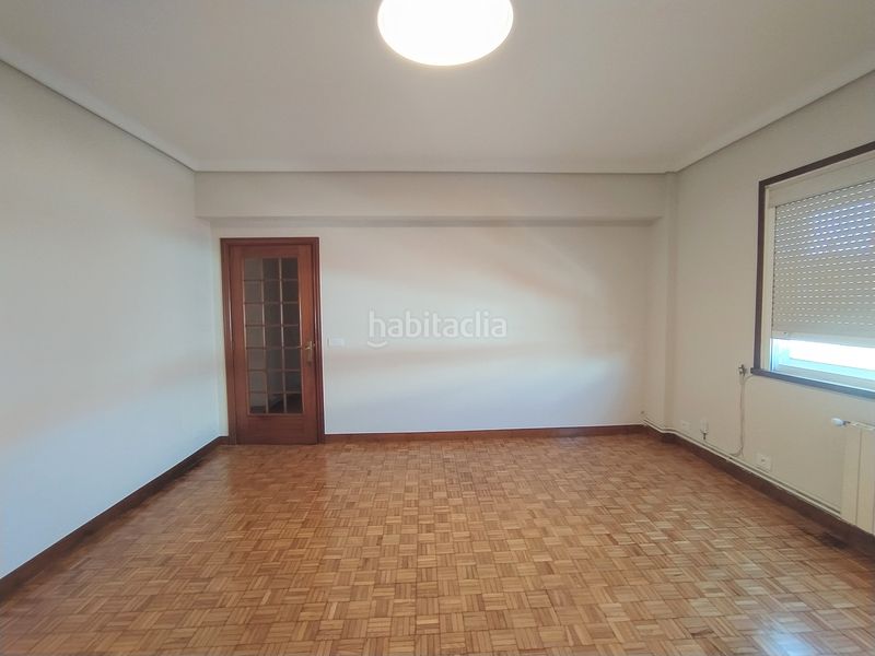 Foto 3a77c74c-cc44-4d98-94a6-f6a87b4513fd. Rent flat with heating in Fátima Vigo