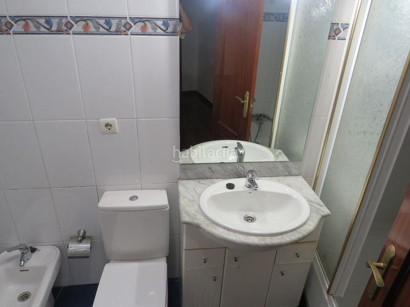 Foto b7624984-89bf-4e8e-b33e-f9171e462130. Rent flat with heating parking in travesía de Vigo - san xoán Vigo