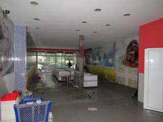 Location Local commercial à Travesía de Vigo - San Xoán. Local comercial de má de 170 m2 en una de las calles más transit