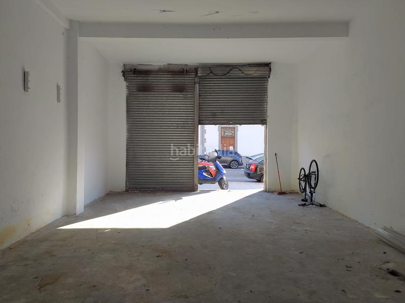 Foto 68afbc7c-2936-40e4-87d0-1a1267a97cb1. Lloguer local comercial a Lavadores Vigo