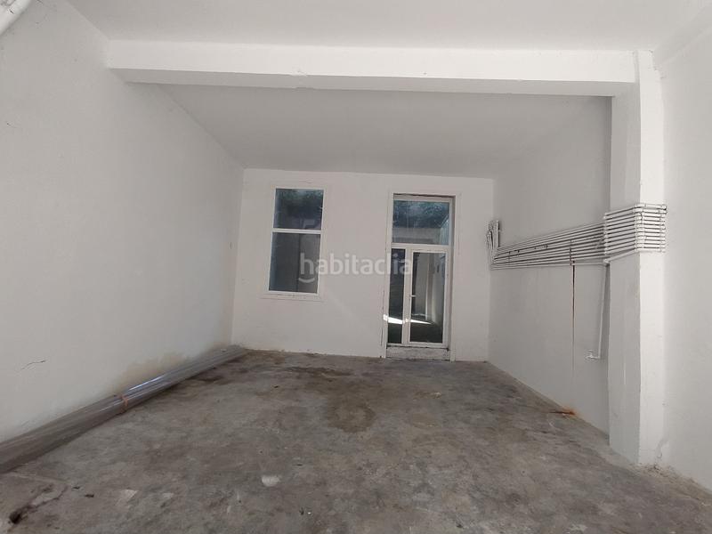 Foto e5711c30-0b74-456e-aeaa-bbfe72b31a80. Rent business premise in Lavadores Vigo