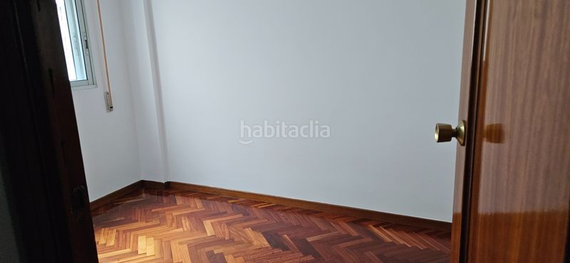 Foto 5ff39a9d-62d6-4e97-bc47-88f4bd8fc08a. Lloguer pis amb calefacció aparcament a Centro - Areal Vigo