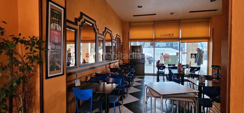 Foto c3239148-6e4e-4940-9a33-1facf6b8dc84. Location local commercial dans Plaza España - Corte Inglés Vigo