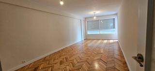 Location Appartement à O Castro. Piso céntrico de cuatro dormitorios en la calle zamora