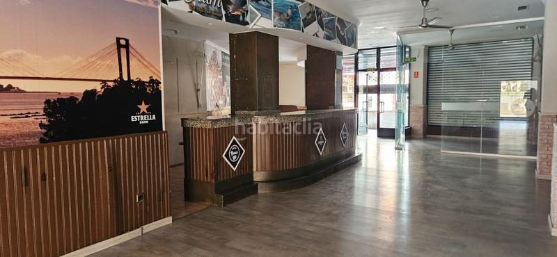 Foto 5fc200b9-ee6d-4948-a657-45e49e20931f. Alquiler local comercial local cafetería en jenaro de la fuente con terraza en Vigo