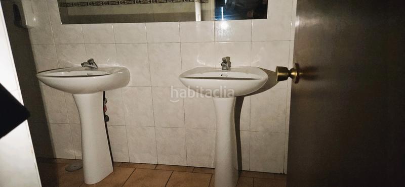 Foto 95e95e98-eac4-4680-8aee-7537437624d6. Lloguer local comercial a Casablanca - Calvario Vigo