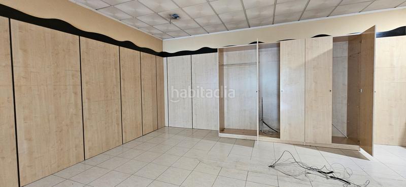 Foto 05b8cc17-a9c1-4b3f-ad08-22b2c3dad057. Alquiler local comercial  en travesía en Vigo