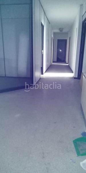 Foto 3f2f7aee-2135-4d3d-b600-1c3a59db995c. Miete büro in Plaza España - Corte Inglés Vigo