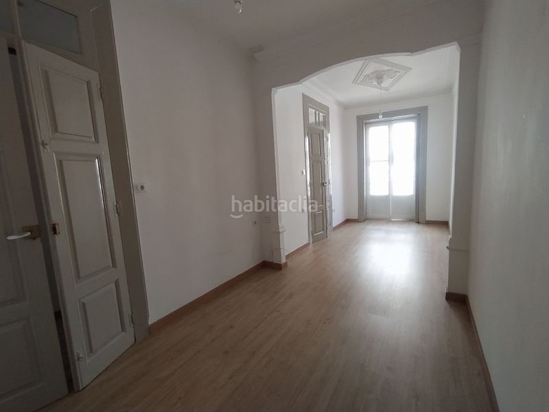 Foto 1cda31e7-6ff3-4c48-9fcb-f801b51dbaba. Rent flat in Centro - Areal Vigo