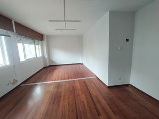 Büro in Rúa de Oporto 11