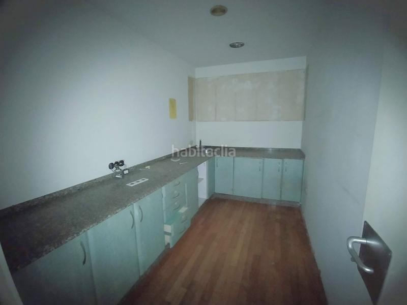 Foto 27516266-21ce-4263-86bd-6f3424406366. Rent business premise in rúa de pizarro 93 in Plaza España - Corte Inglés Vigo