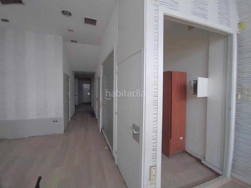 Foto c107a31d-783d-48ae-bbb0-fed259c15617. Rent business premise in rúa de pizarro 93 in Plaza España - Corte Inglés Vigo