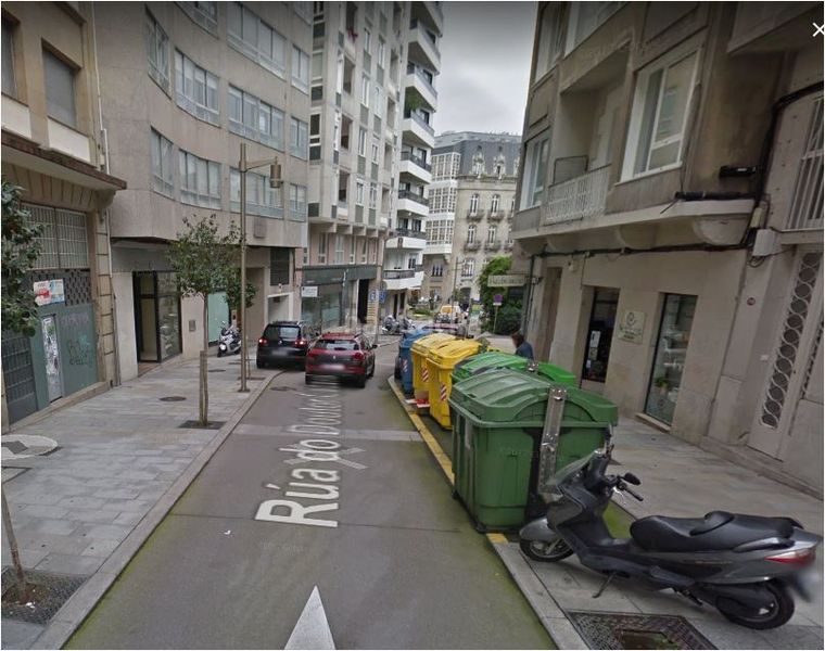 Foto b494d5e6-7b09-414e-9e74-b08e1c611c1f. Local comercial a Centro - Areal Vigo