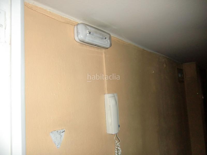 Foto 9e012c5f-54c6-4b78-b305-461c84a7e63f. Rent business premise in Centro - Areal Vigo