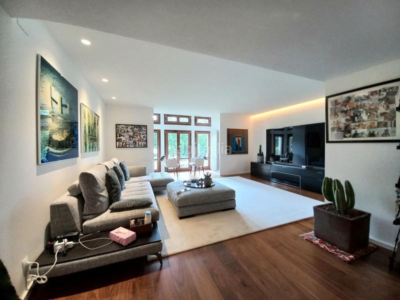 Foto b3a36f22-35c1-4691-95df-fd7a9fa3018b. Apartamento exclusiva vivienda en paseo del espolón en Burgos