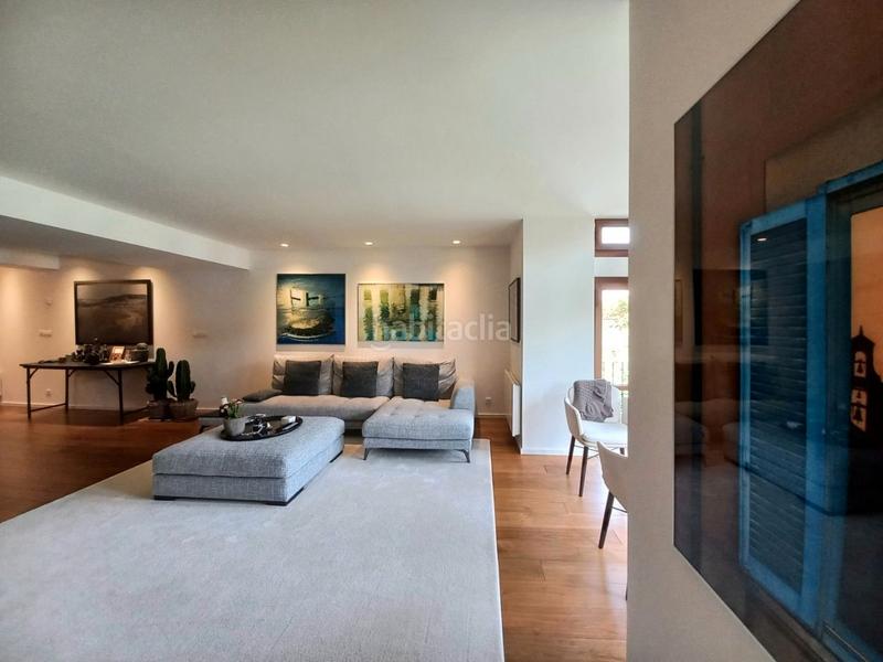 Foto c48d0d9c-5ced-43f7-8d9a-7ec468cdc733. Apartamento exclusiva vivienda en paseo del espolón en Burgos