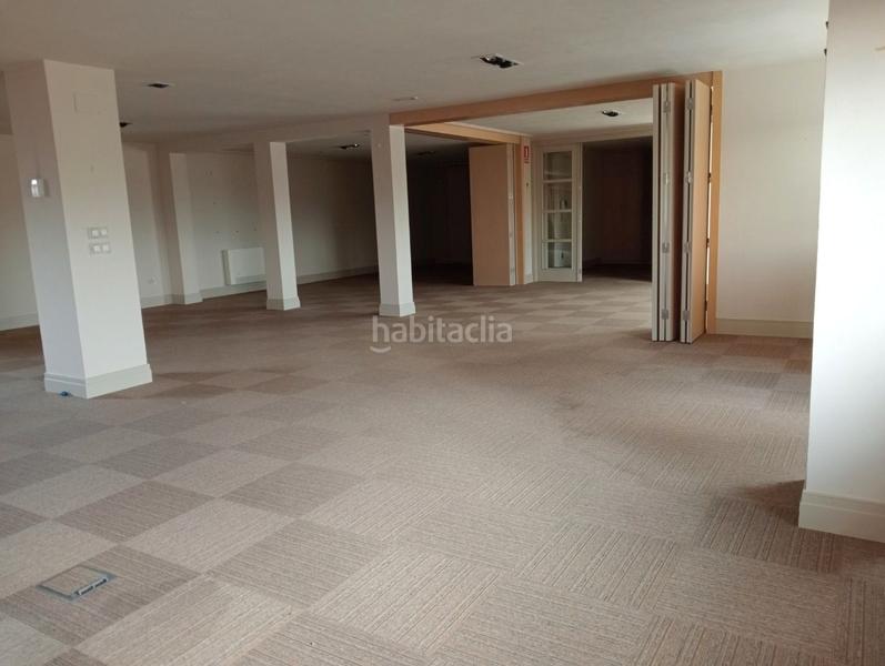 Foto 73ba19ab-79a9-4f69-aa02-c4003bd5c7a1. Oficina a Villafría - La Ventilla - Castañares Burgos