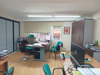 Office space  Calle de clunia. Oficina con ascensor en zona avda. del cid