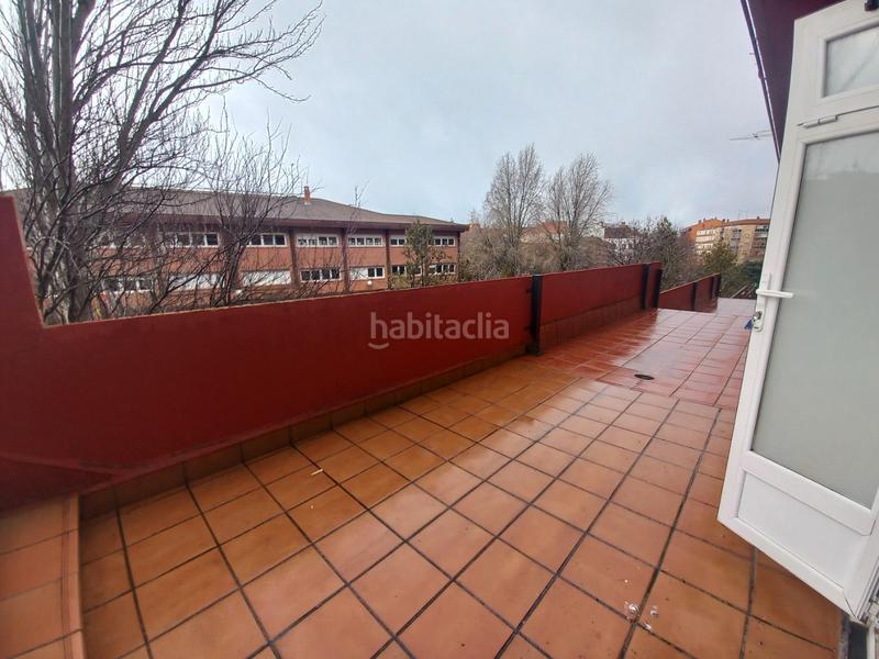 Foto b82281a8-3f8c-4fbd-bae4-54207210e875. Local comercial a San Pedro de la Fuente Burgos