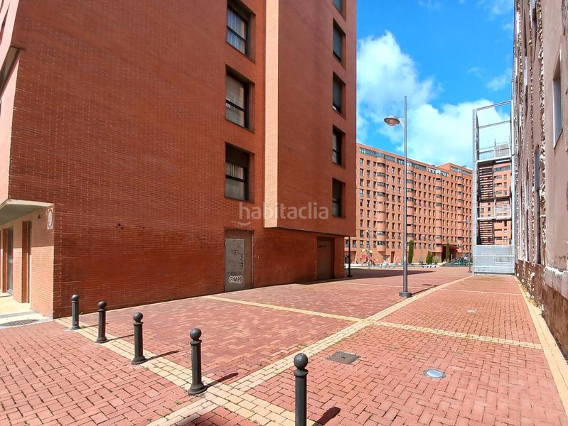 Foto ffdf8e33-2dfa-487b-8156-9690707cf447. Alquiler local comercial local en esquina con múltiples posibilidades en Burgos