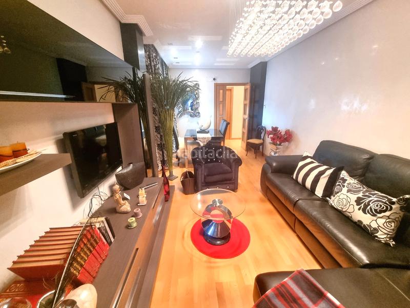 Foto 41232ca8-6bf7-496d-b9ce-3094e763a0f2. Pis amb aparcament a Villafría - La Ventilla - Castañares Burgos