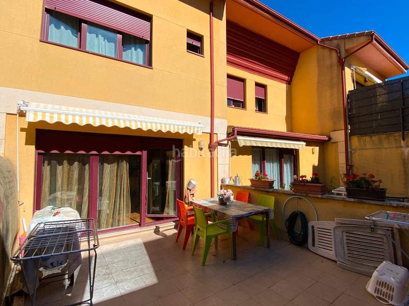 Foto 84b0adad-57f8-4b1f-956f-e85181c388ca. Maison jumelée avec parking dans Villatoro Burgos