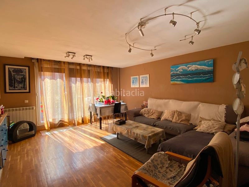 Foto a5f7327e-1b27-4267-8157-18e1ff719b3b. Maison jumelée avec parking dans Villatoro Burgos