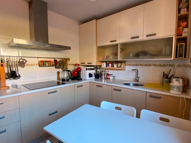 Foto aa9c52ad-ef03-46a7-bd42-1d441c15a0b4. Maison jumelée avec parking dans Villatoro Burgos