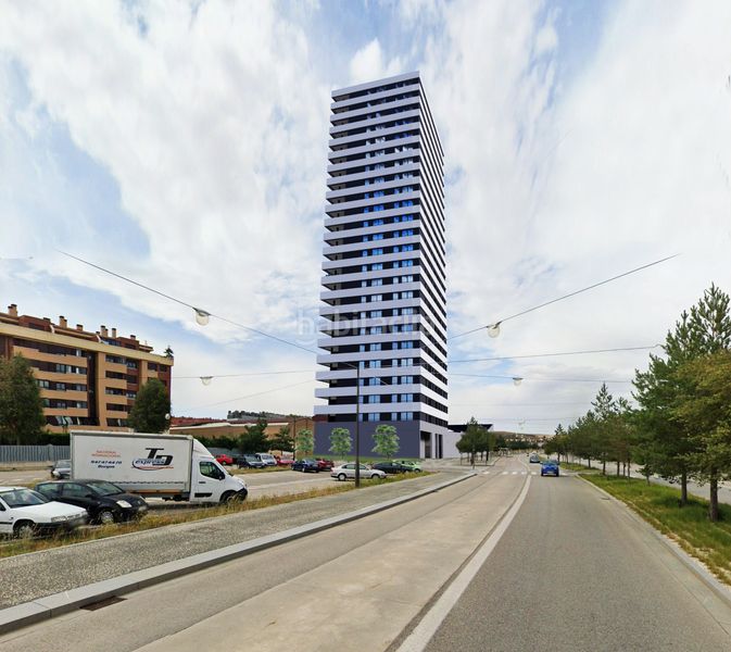 Foto c647505f-8943-4209-9294-21e7658ddf12. Flat 98m<sup>2</sup> with heating parking pool in Universidad - Las Huelgas Burgos
