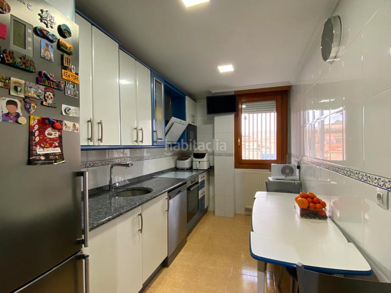 Foto 33bb41bf-2036-44eb-9765-fece449ba230. Pis amb calefacció aparcament a Barriada de Yagüe Burgos