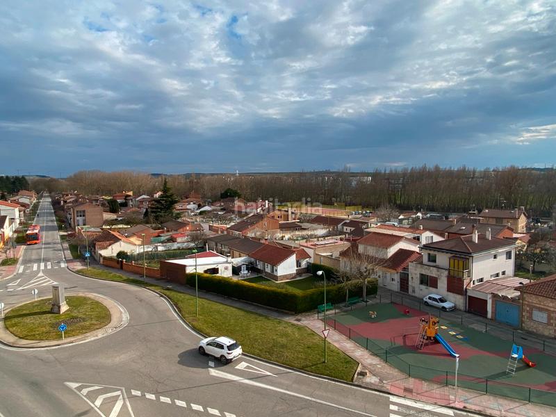 Foto 909a9093-0104-469e-b463-f2cbe7c5dcb4. Pis amb calefacció aparcament a Barriada de Yagüe Burgos