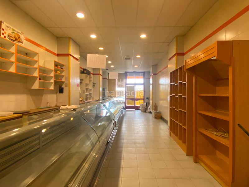 Foto 2dff6ea7-a8df-4737-bbfa-42f8a97d23c5. Locale commerciale con riscaldamento in Los Vadillos - R. Sanitaria - Pozanos Burgos