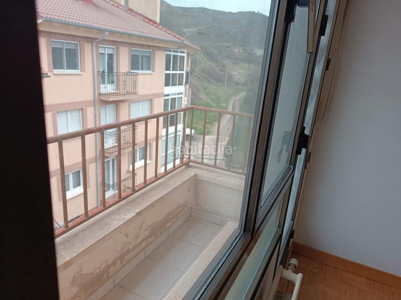 Foto 6dba2408-d3e1-435e-9a63-0fde2e16a9d0. Pis a Pradoluengo